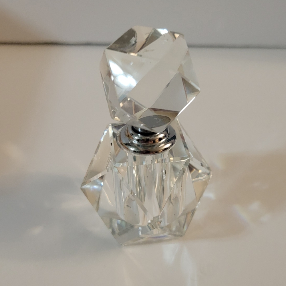 Oleg Cassini Hexagon Crystal Faceted Perfume Bottle
